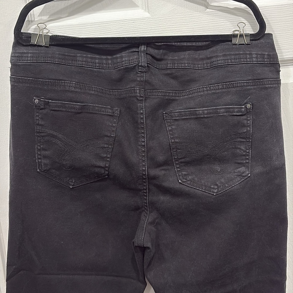 Wallflower black luscious curvy fit crop pant 18 - Picture 4 of 6
